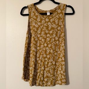 Old Navy Mustard Floral Tank. Size M